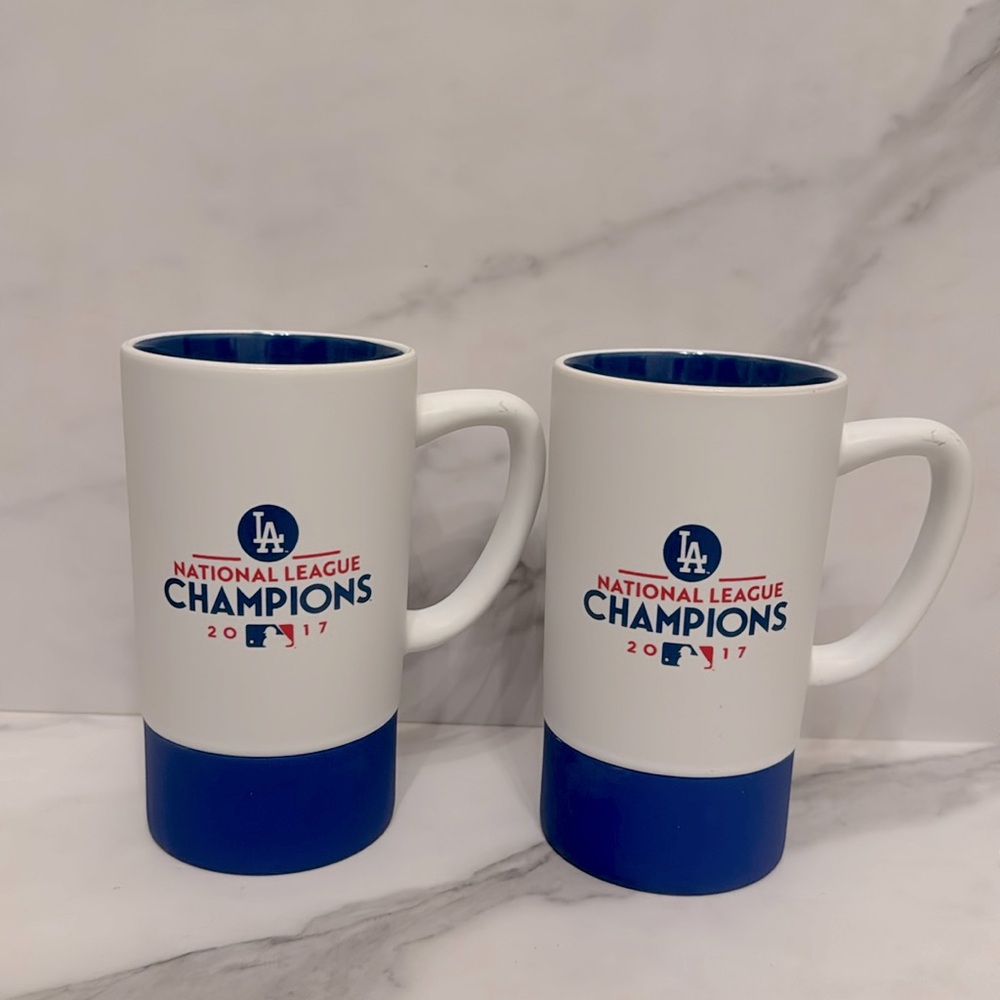 NEW Los Angeles Dodgers National League Champions 2017
Ceramic Mug Set